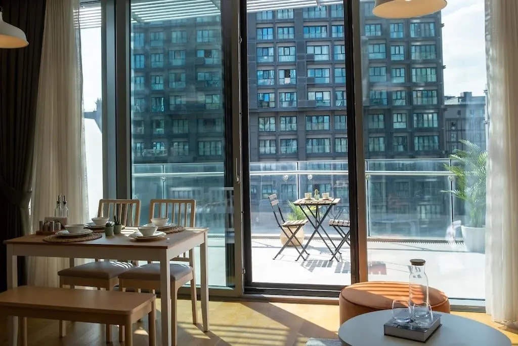 Skyland Luxury Tower Istanbul 1+1 With Terrace Apartment 0*,  Turkey